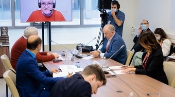 Гиперцифроз и недокнижие: на ВЭФ обсудили проблемы 